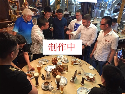 G2 3-1 FNC：一年四冠统治欧洲，G2力克FNC问鼎LEC年度冠军